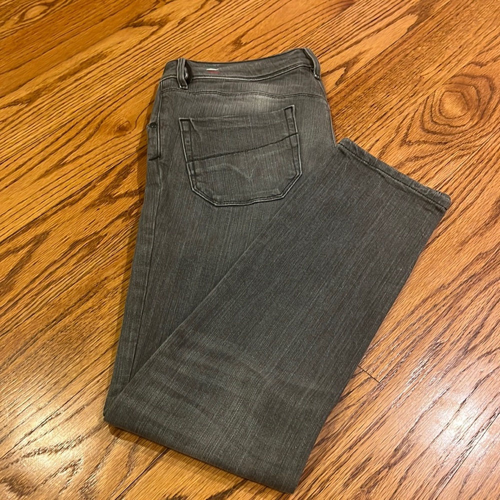Diesel Woman’s Nevy Light Black Jeans Size 28